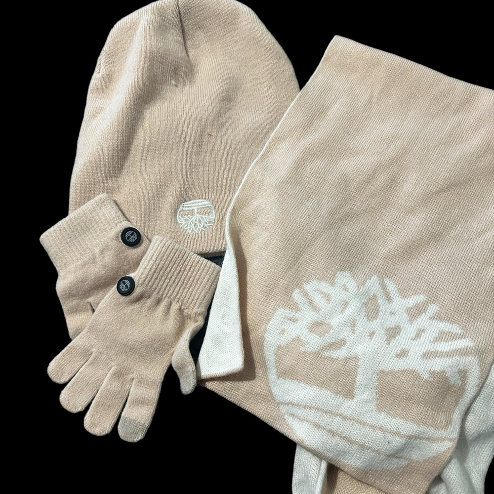 Timberland Cream Knit Accessory Set